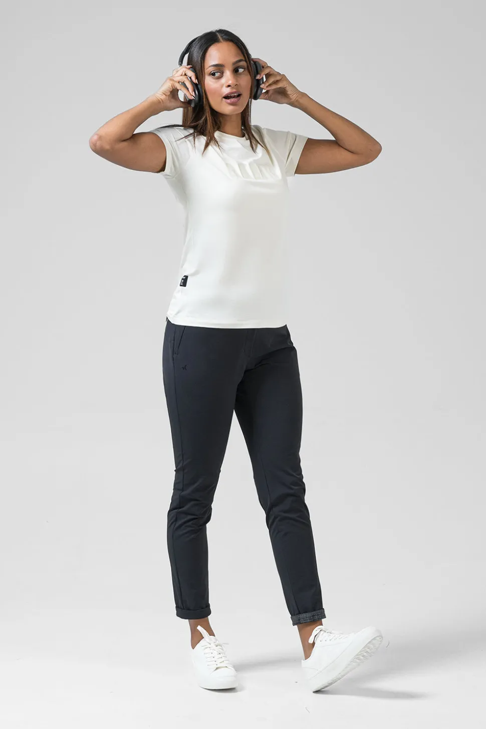Lifestyle | Camisetas>GOBIK CAMISETA MANGA CORTA ALGODON REST MUJER Tofu
