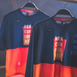 Camisetas><noscript><img width=