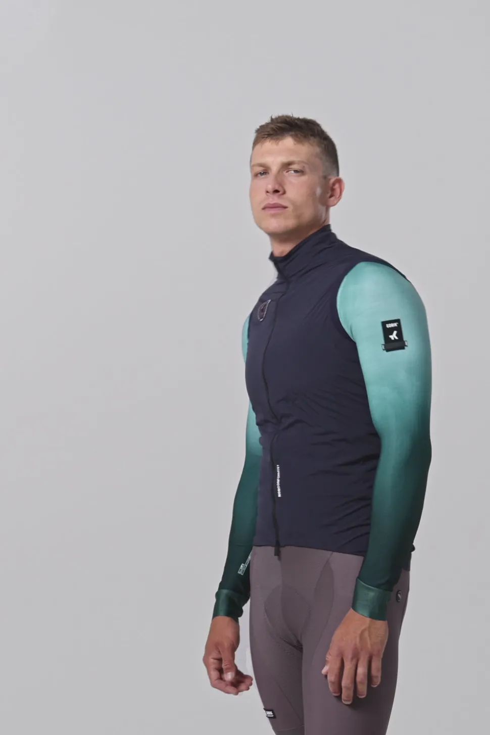 Mtb | Gravel>GOBIK CHALECO EMINENT 2.0 UNISEX Ultrablue