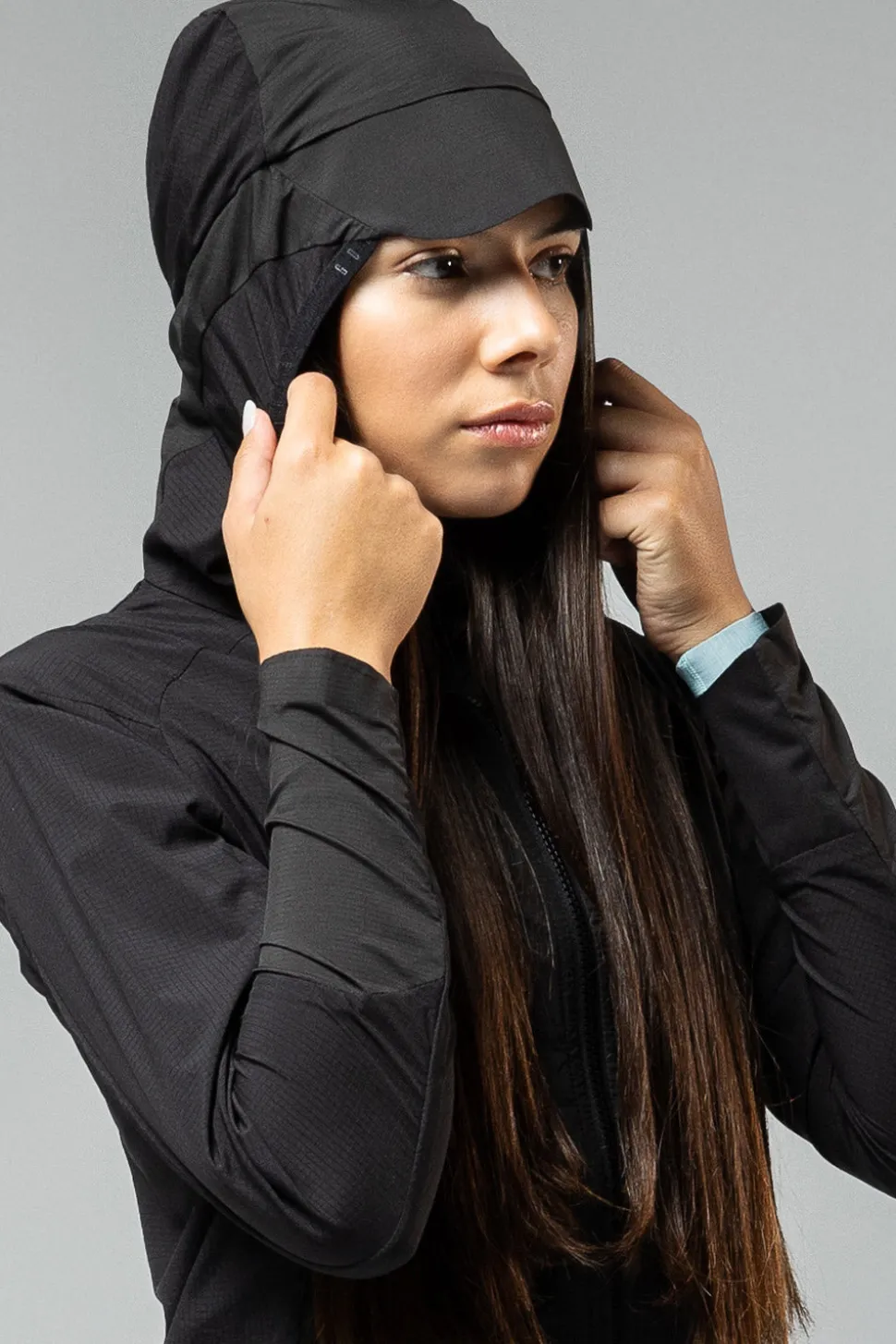Chaquetas>GOBIK CHAQUETA LIGERA UNBEAT MUJER ROYAL BLACK