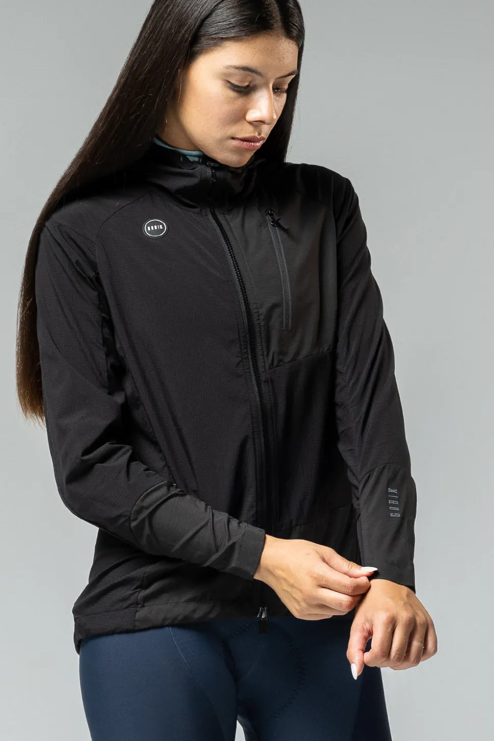 Chaquetas>GOBIK CHAQUETA LIGERA UNBEAT MUJER ROYAL BLACK
