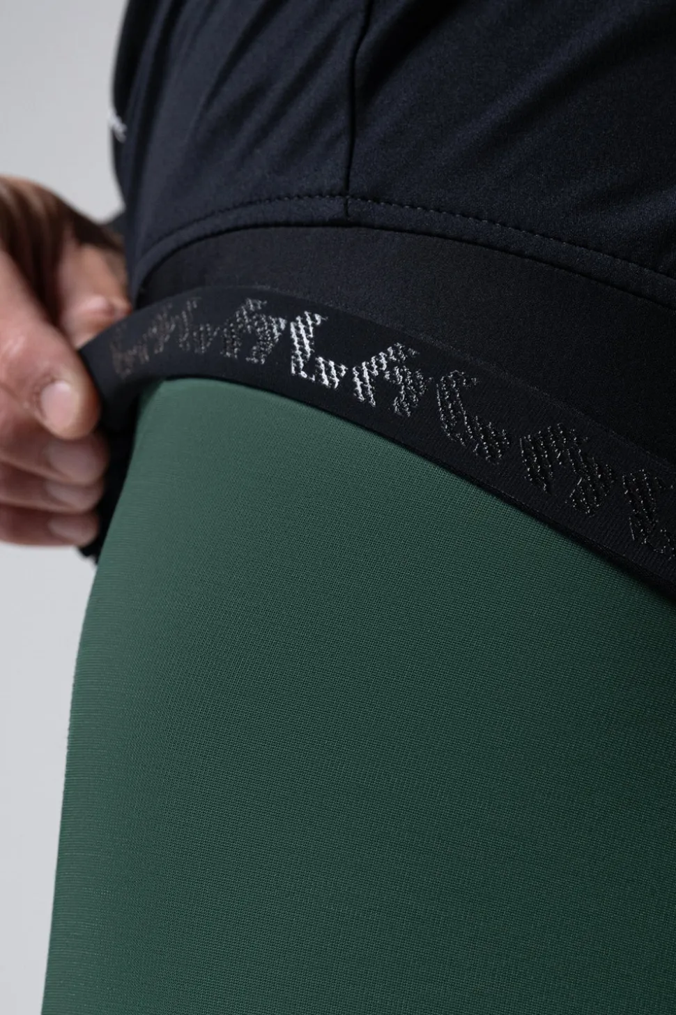 Ebike | Mtb>GOBIK CHAQUETA TERMICA ARMOUR 2.0 UNISEX VANTA Black
