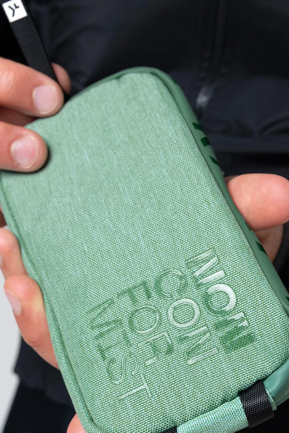 Accesorios | Accesorios>GOBIK FUNDA DE MOVIL ESSENTIAL 2.0 HEDGE GREEN HedgeGreen